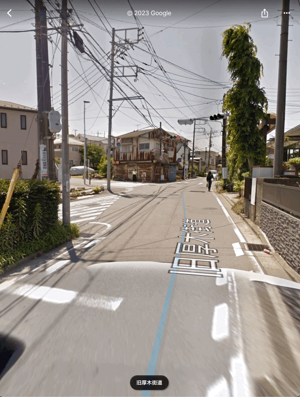 ロトナン横浜せまい道コラムのストリートビューの画像04です。